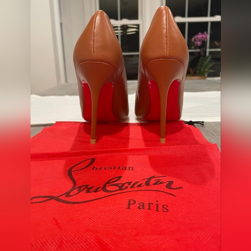 Red Bottom Pumps
